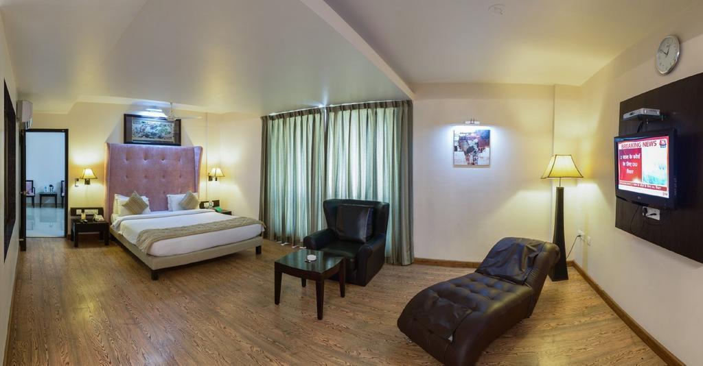 Quality Inn Palms Gāndhīdhām Pokój zdjęcie