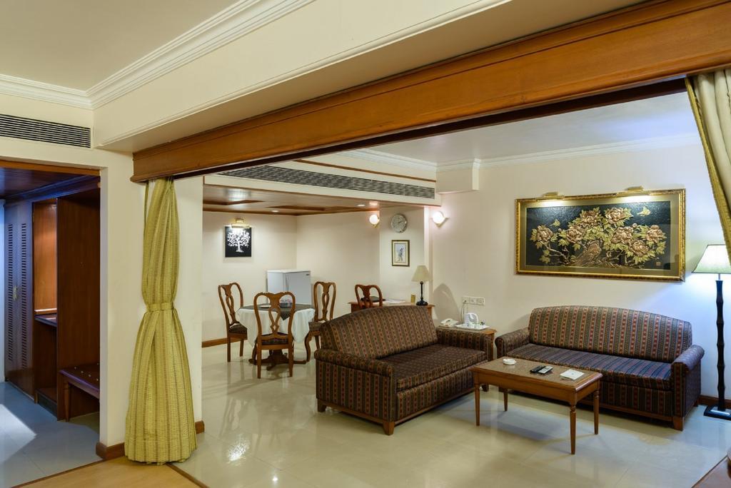 Quality Inn Palms Gāndhīdhām Zewnętrze zdjęcie