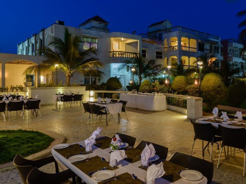 Quality Inn Palms Gāndhīdhām Zewnętrze zdjęcie