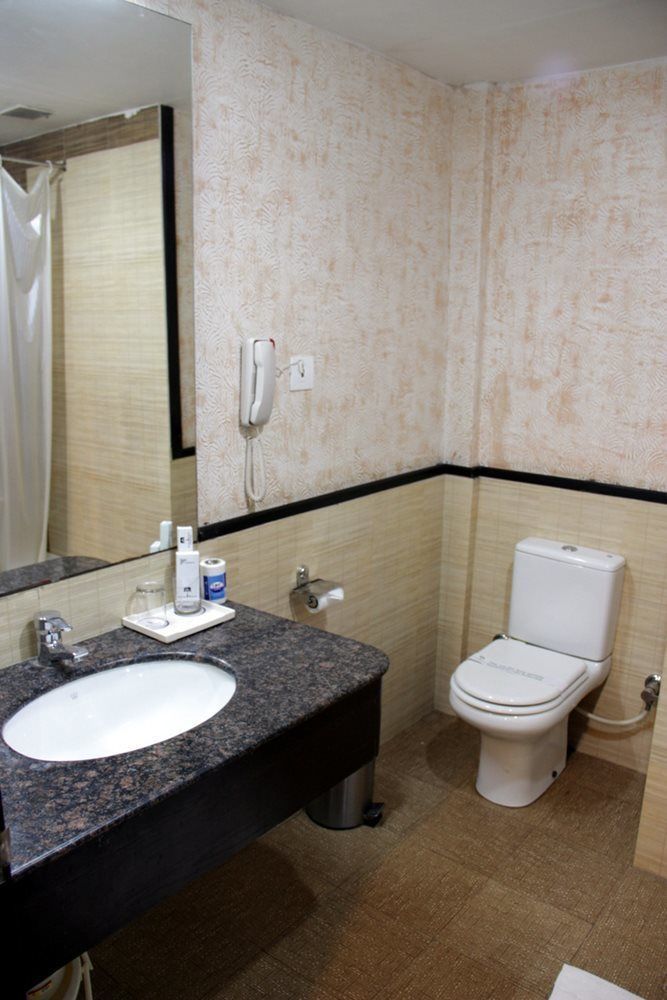 Quality Inn Palms Gāndhīdhām Zewnętrze zdjęcie