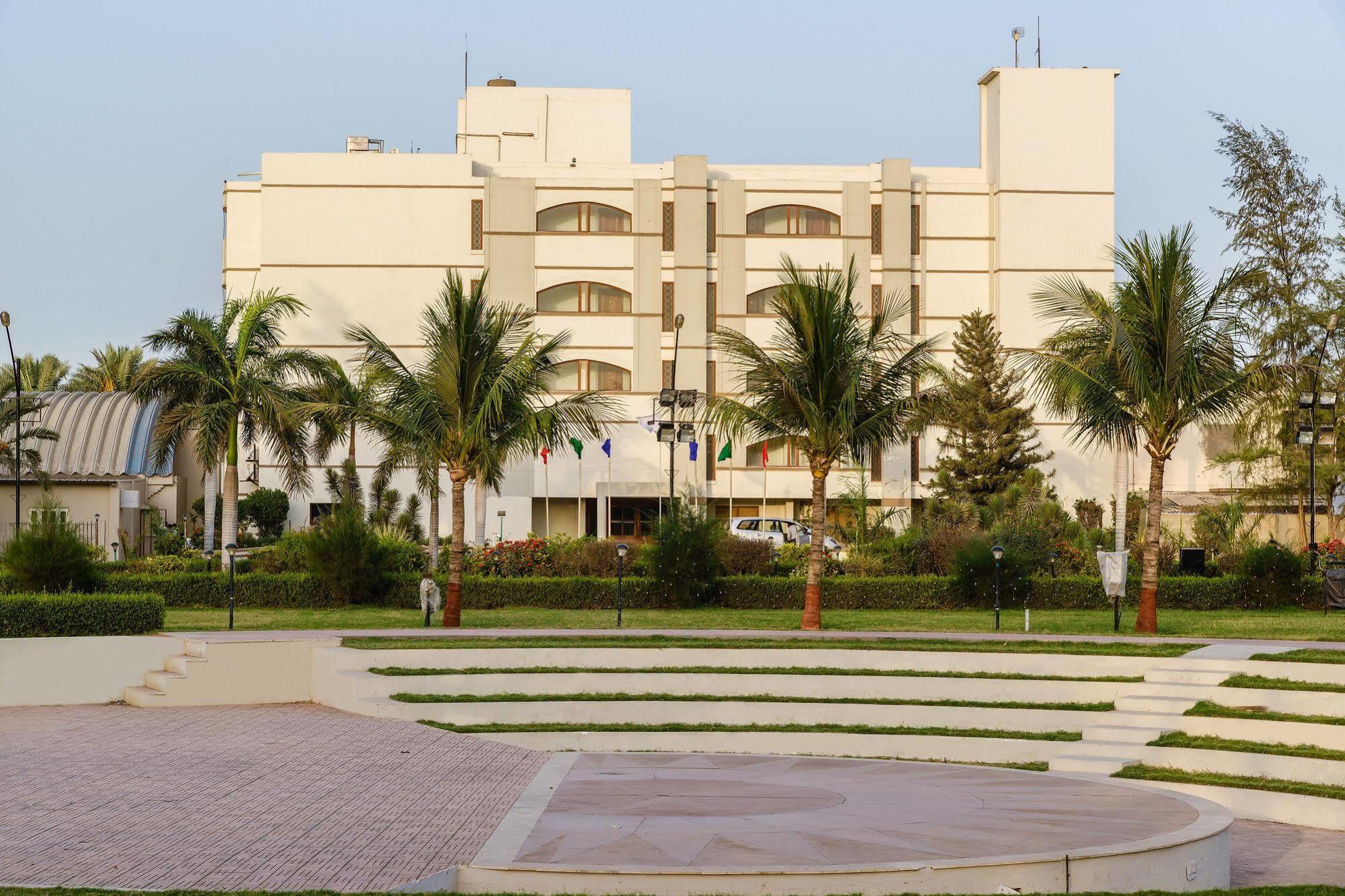 Quality Inn Palms Gāndhīdhām Zewnętrze zdjęcie